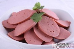 猫咪肯定不可以吃火腿肠