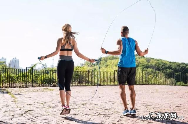 跳绳减肥一小时消耗多少卡路里 跳绳1600个能消耗多少卡路里?减肥效果好吗?