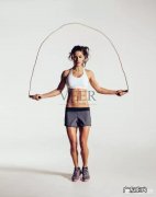 每天只吃水果，跳绳三千，一个月大概能瘦多少呢？