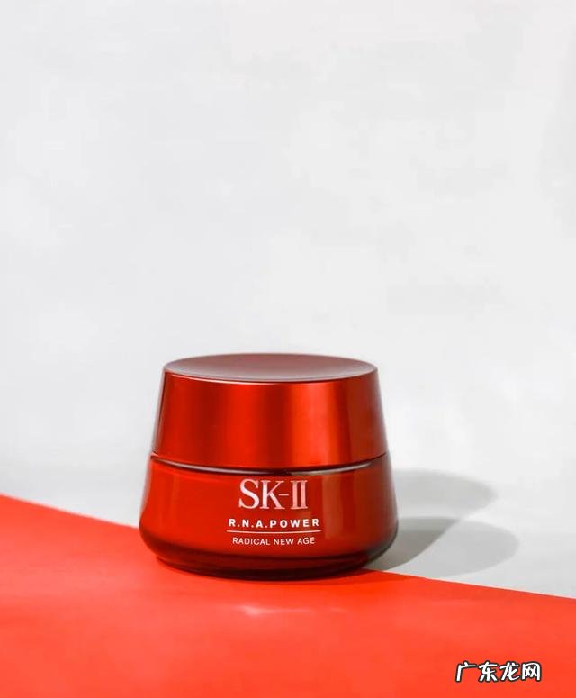 sk2是什么品牌，嫩肤系列多少钱一套？