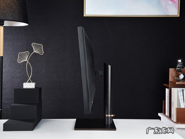 微星Summit MS321UP显示器评测 微型显示器哪款好