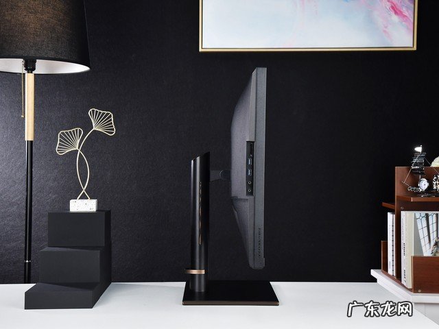 微星Summit MS321UP显示器评测 微型显示器哪款好