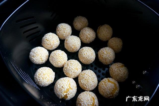 用红薯怎么做的甜点小零食 红薯可以做出什么美味的甜点？