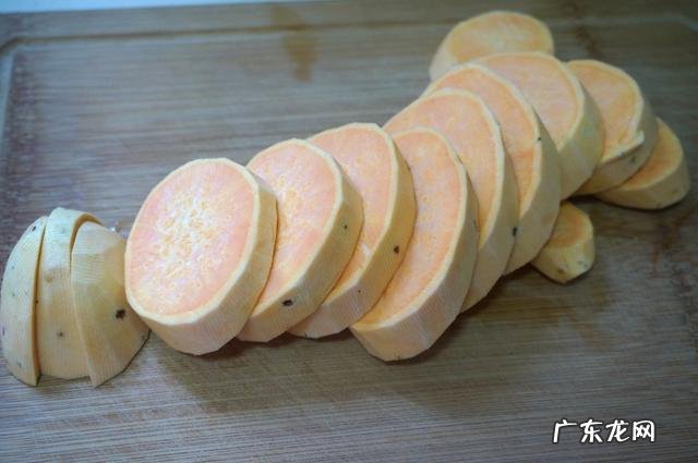 用红薯怎么做的甜点小零食 红薯可以做出什么美味的甜点？