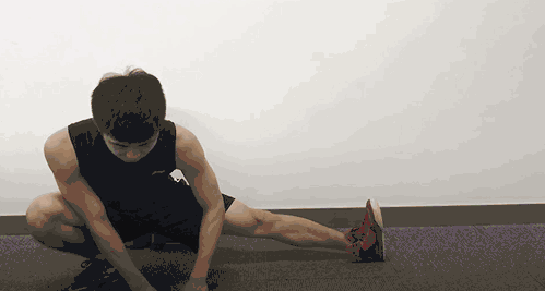 本人最近在减肥,想找一款好点的跑鞋,求推荐?