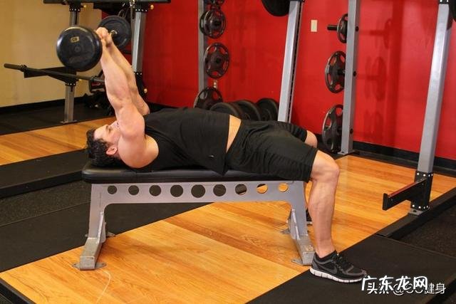 为什么运动一段时间体重会增长,不运动反而下降,吃的没有变化?