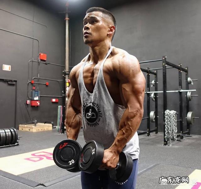 为什么运动一段时间体重会增长,不运动反而下降,吃的没有变化?