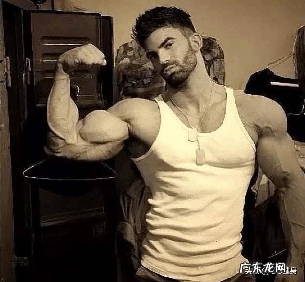 为什么运动一段时间体重会增长,不运动反而下降,吃的没有变化?