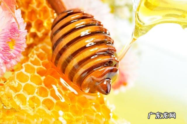 喝蜂蜜水有什么功效?功效明显吗?