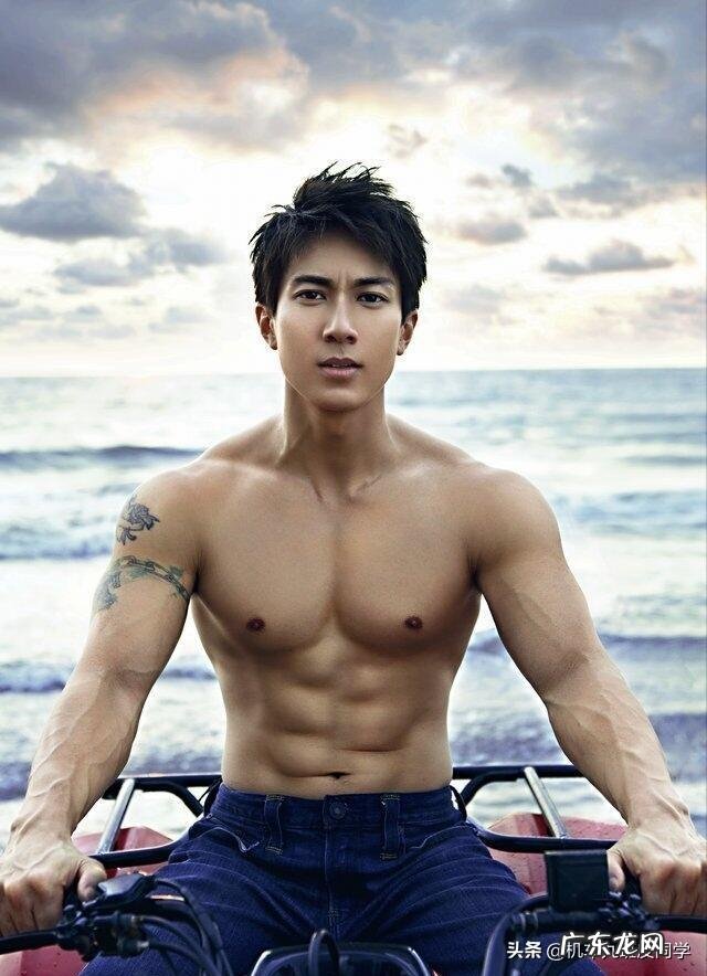 如何能够快速的减肥和长八块腹肌？