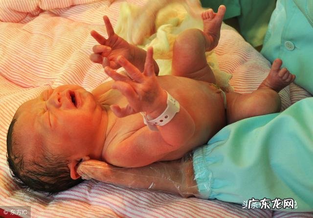 新生儿宝宝长相变化-新生儿几个月长相变化