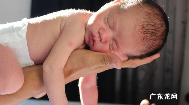 新生儿常见的生理现象-新生儿的14种生理现象