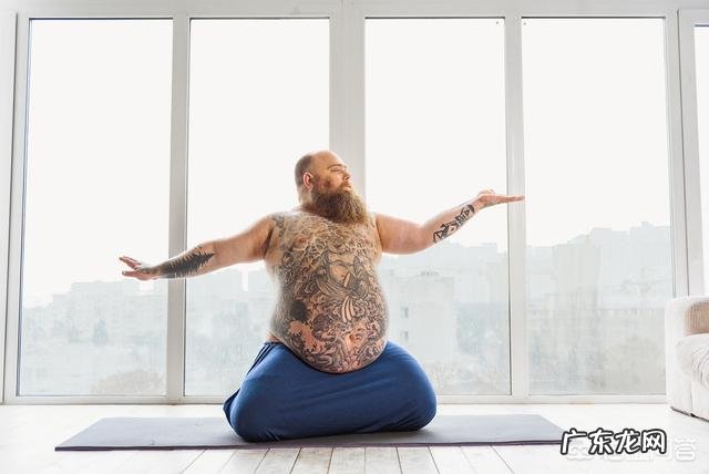 为什么跑步之后体重减少了,而大家只看见我瘦了一点?