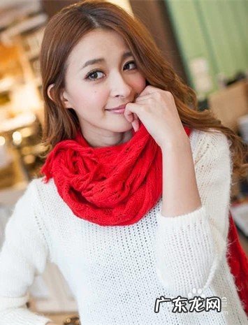 最简单好看的围巾织法 今年最流行的围巾织法