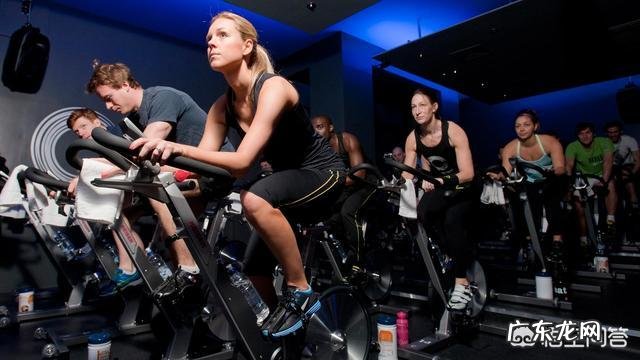 跑步机和动感单车买哪个好？