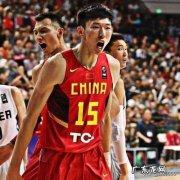 姚明队友 周琦单挑海耶斯能赢吗？