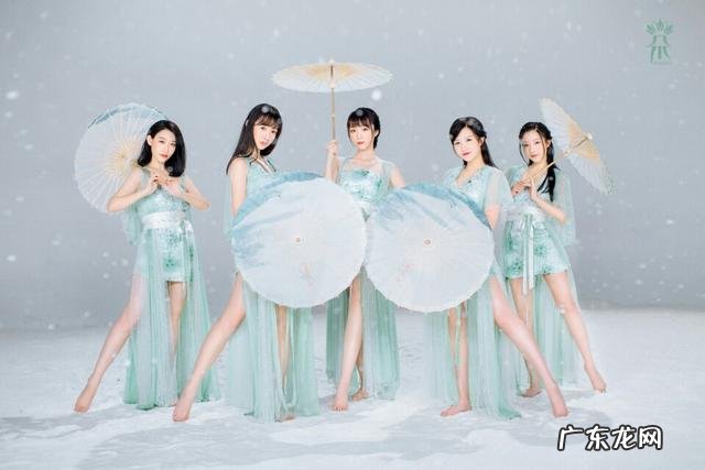 导致七朵组合无法走红的缺陷是什么?