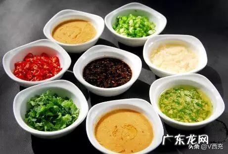 重庆麻辣火锅蘸酱 你觉得吃麻辣火锅蘸麻酱是种什么感觉?