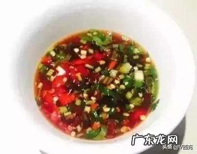 重庆麻辣火锅蘸酱 你觉得吃麻辣火锅蘸麻酱是种什么感觉?