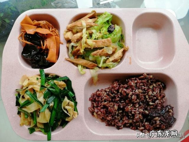 怎样可以一个月从130减到100斤？不节食不吃药的那种？