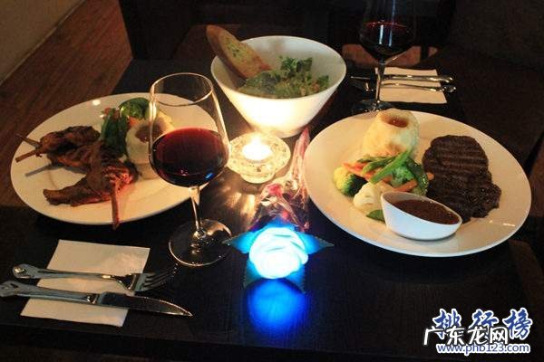 送男朋友什么礼物啊 2021七夕最适合送男朋友的礼物排行榜:每个都超浪漫