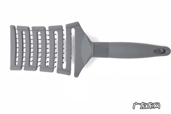 红豆丝和沉贵宝梳子哪个好 女士梳子最好品牌排行