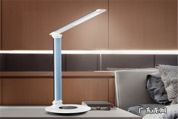 十大护眼灯品牌排行榜 世界公认十大护眼灯