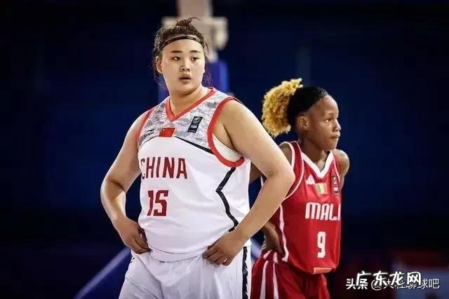 李月汝和韩旭在女篮队伍中鹤立鸡群,为什么没有霸气扣篮