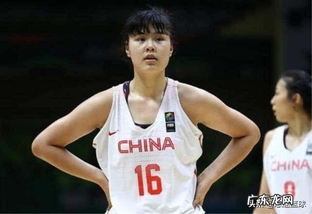 李月汝和韩旭在女篮队伍中鹤立鸡群,为什么没有霸气扣篮