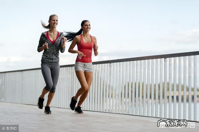 减肥期间要控制饮食,但脱脂牛奶真的比全脂牛奶效果更好吗?
