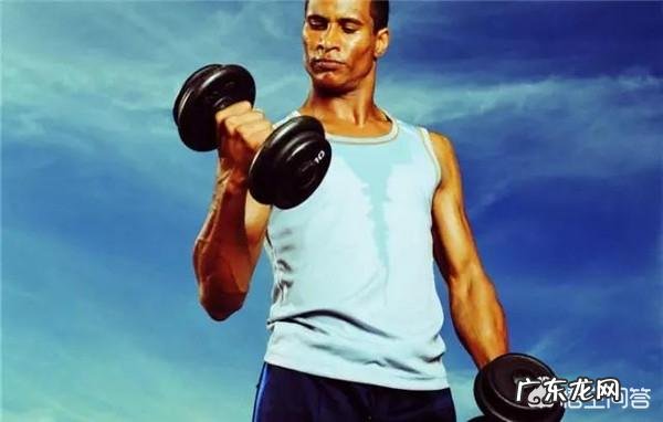 引体向上每天做多少次,做多少组才能练出麒麟臂?