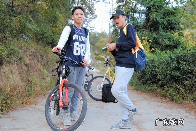 每天骑自行车,腿部会减脂还是增肌?