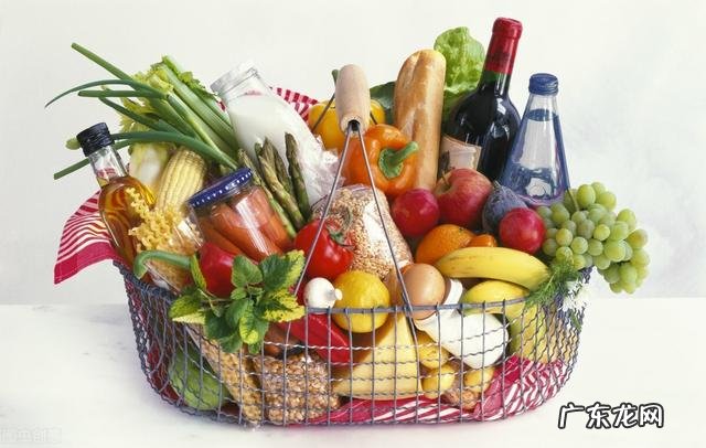 每天晚上做20个俯卧撑会瘦吗?