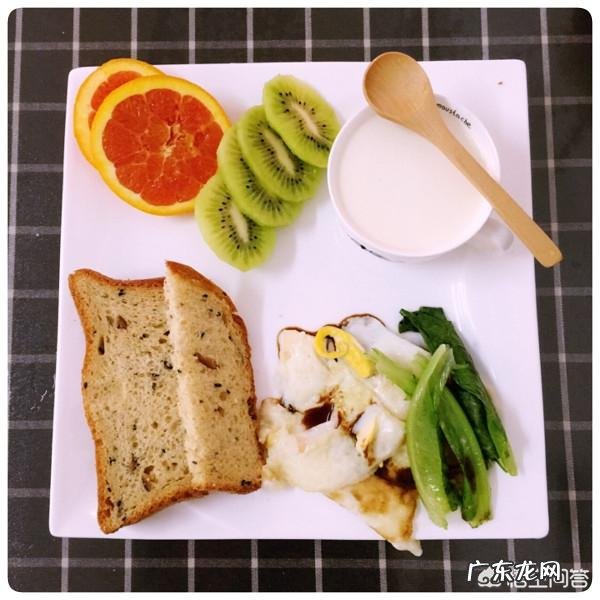 每天晚上做20个俯卧撑会瘦吗?