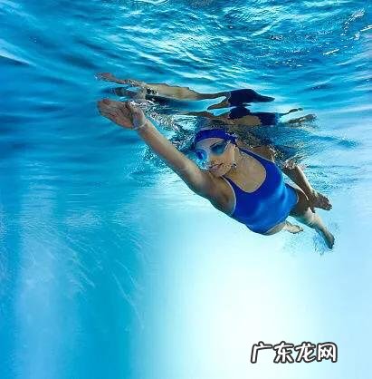 游泳最好一周几次以及对头发有影响吗