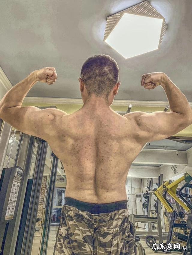 游泳最好一周几次以及对头发有影响吗