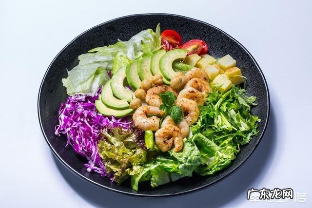 每天快走4000米,两顿饭,坚持十个月,掉了不到五斤,为什么