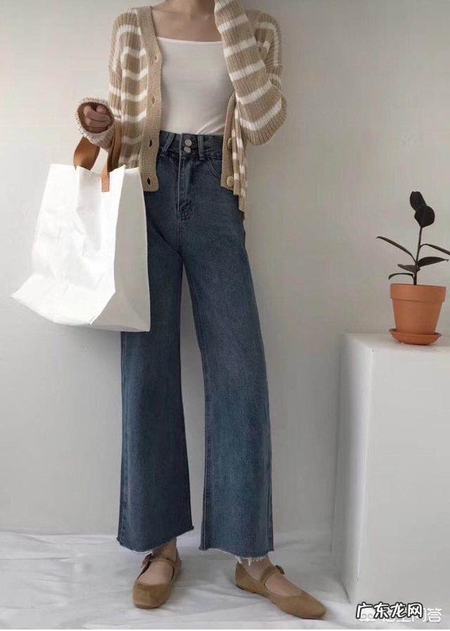 阔腿牛仔裤怎样搭配最好看?