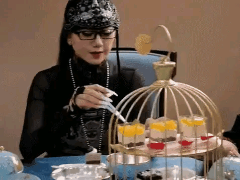 杨丽萍近期的舞蹈 杨丽萍的舞蹈主要是什么风格的?