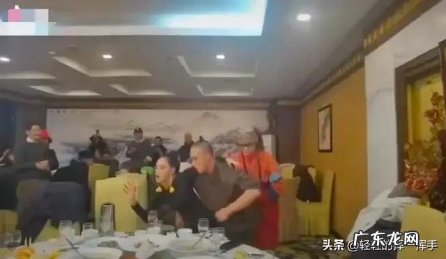 杨丽萍近期的舞蹈 杨丽萍的舞蹈主要是什么风格的?