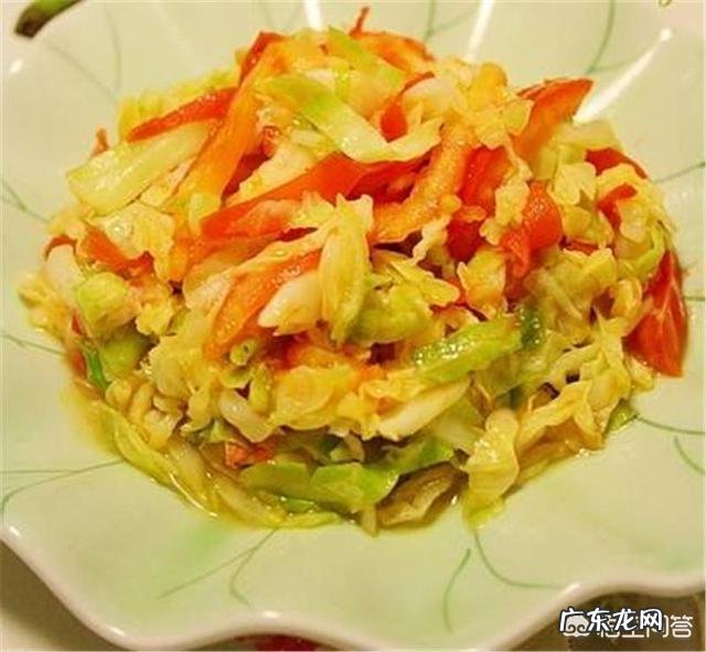 西红柿炒卷心菜的做法是什么?