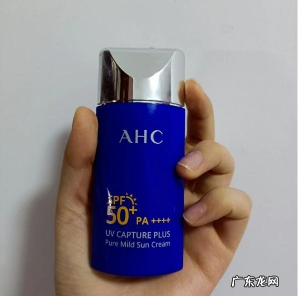 把脸放到热水中浸泡几分钟？