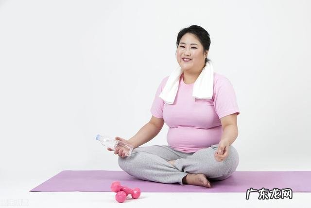 减腰部两侧赘肉做什么运动最有效?