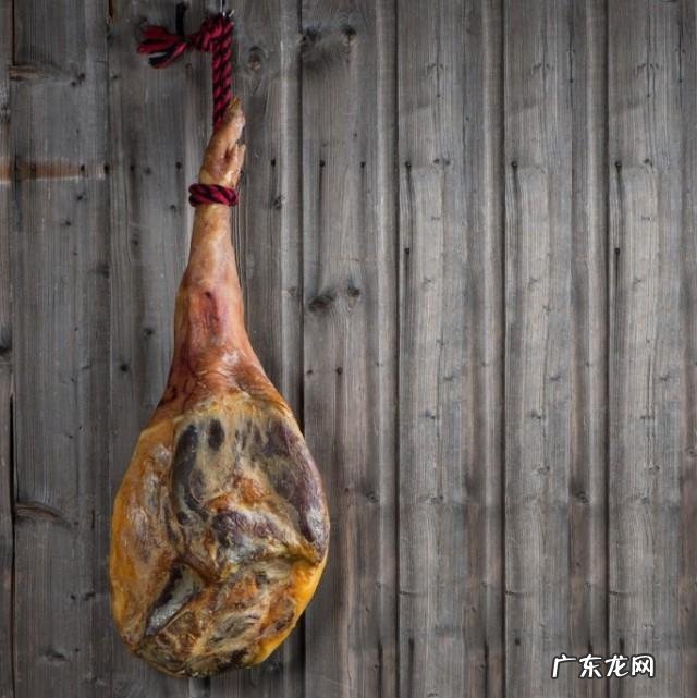 新闻媒体未来的导向究竟该走向何方?