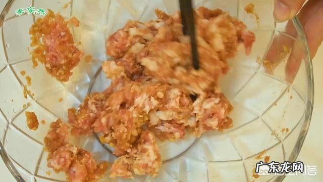 浏阳蒸菜里的肉饼蒸蛋怎么做好?