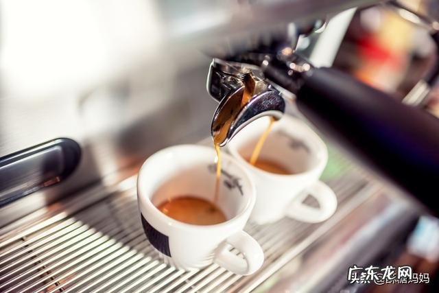 生完孩子后经常吃哪些食物容易回奶?哺乳期妈妈再馋嘴也要忌口?