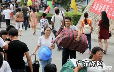 作为一名大一新生应该如何度过?