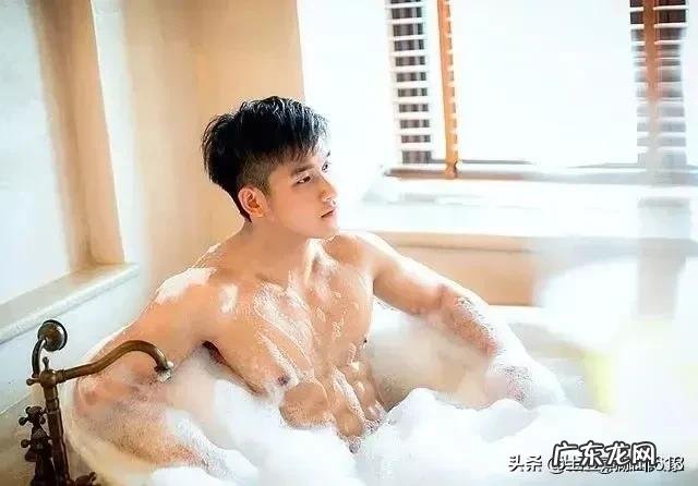 请问赵亦然原地跑步减肥法的动作要领是什么?