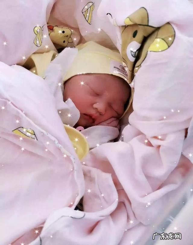 产后何时开始瘦身最佳，减掉小肚腩，瘦出马甲线？