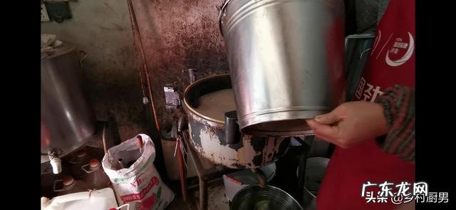 煮熟的花生能做什么菜呢?